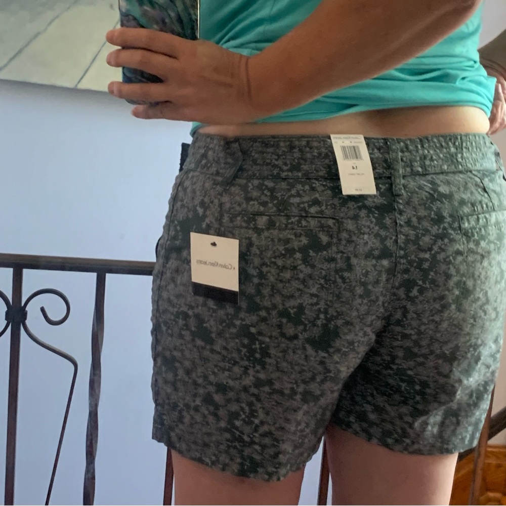 NWT Belted floral short can be rolled up